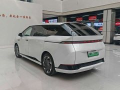 XPeng X9 640 AWD High Performance Max - ფოტო 5