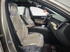 Volvo XC60 B5 AWD Smart Remote Luxury Edition - ფოტო 10