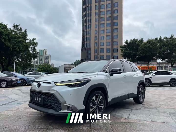 Toyota Frontlander 2.0L CVT Luxury Plus - ავტომობილი ჩინეთიდან