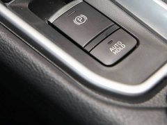 Nissan Sylphy 2023 1.6L CVT Black Gold Edition - ფოტო 20