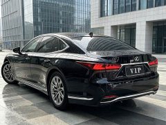 Lexus LS 500h Luxury - ფოტო 9