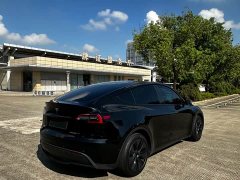 Tesla Model Y Rear-Wheel Drive - ფოტო 6