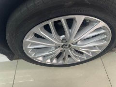 Toyota Camry 2.5G Luxury - ფოტო 14
