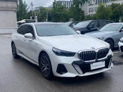 BMW i5 eDrive 35L Premium M Sport Package - ფოტო 3