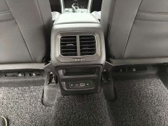 Volkswagen Tiguan L 330TSI Automatic Two-Wheel Drive Comfort Edition - ფოტო 17