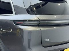 Li Auto L8 Pro - ფოტო 7