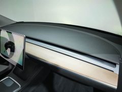 Tesla Model Y Rear-Wheel Drive - ფოტო 4