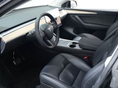 Tesla Model Y Rear-Wheel Drive - ფოტო 5