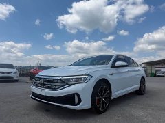 Volkswagen Sagitar 300TSI DSG Excellence Edition - ფოტო 1