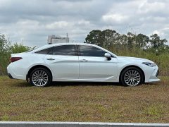 Toyota Avalon Hybrid 2.5L XLE Premium - ფოტო 4