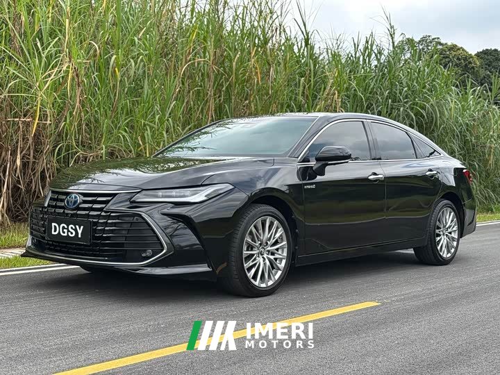 Toyota Avalon Hybrid 2.5L XLE Premium