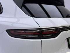 Porsche Cayenne New Energy 2022 Cayenne E-Hybrid 2.0T Platinum Edition - ფოტო 11