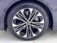 Mercedes-Benz E-Class New Energy 2023 E 350 e L Plug-in Hybrid Sedan - ფოტო 11