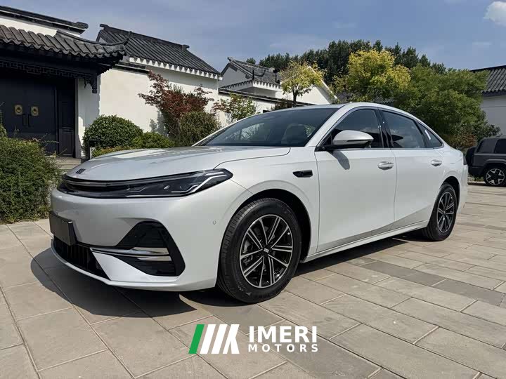 Geely Galaxy A7 EM 2025 EM-i 70km Explorer Edition