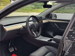 Tesla Model Y Rear-Wheel Drive - ფოტო 12