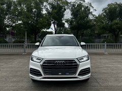 Audi Q5L 2020 40 TFSI Prestige Fashion Edition - ფოტო 1