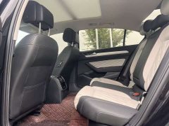Volkswagen Magotan 2 Million Units Commemorative Edition 330TSI DSG Luxury - ფოტო 7