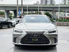 Lexus ES 300h Premium Edition - ფოტო 1