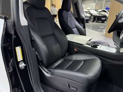 Tesla Model Y High Performance All-Wheel Drive - ფოტო 16