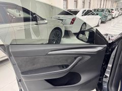 Tesla Model Y Rear-Wheel Drive - ფოტო 7