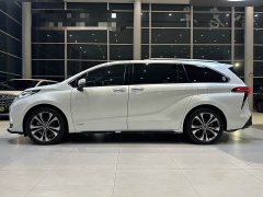 Toyota Grevias 2022 2.5L Hybrid Flagship Edition - ფოტო 4