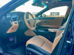 Lexus ES 200 Premium Edition - ფოტო 4