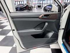 Volkswagen Touareg 280TSI FWD Luxury Edition - ფოტო 17