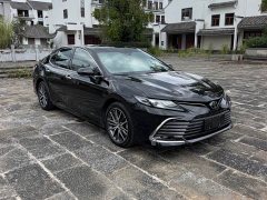 Toyota Camry 2.5G Luxury - ფოტო 3