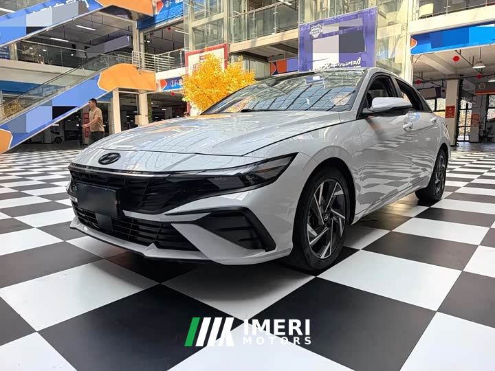 Hyundai Elantra 1.5L CVT Luxury