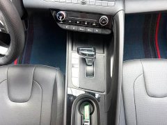 Hyundai Elantra 1.5L CVT Luxury - ფოტო 10