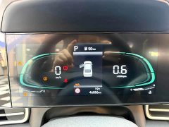 Hyundai Elantra 1.5L CVT Luxury - ფოტო 13