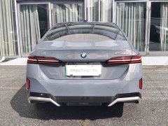 BMW i5 eDrive 35L Premium M Sport Package - ფოტო 3
