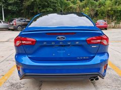 Ford Focus Sedan EcoBoost 180 Automatic ST Line - ფოტო 6