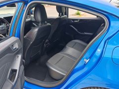Ford Focus Sedan EcoBoost 180 Automatic ST Line - ფოტო 9