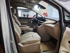 Buick GL8 New Energy Lusang Respect Edition - ფოტო 9