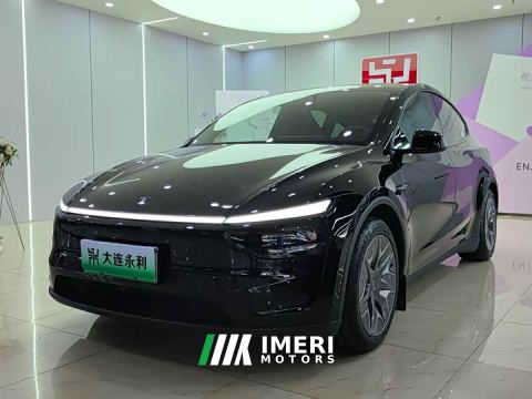 2025 Tesla Model Y L Long Range All-Wheel Drive