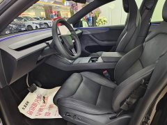 Tesla Model Y L Long Range All-Wheel Drive - ფოტო 16