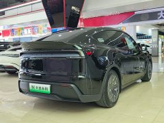 Tesla Model Y L Long Range All-Wheel Drive - ფოტო 4