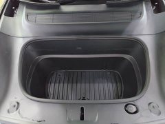 Tesla Model Y L Long Range All-Wheel Drive - ფოტო 8