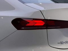 Volkswagen Sagitar S 1.5L Elite - ფოტო 10