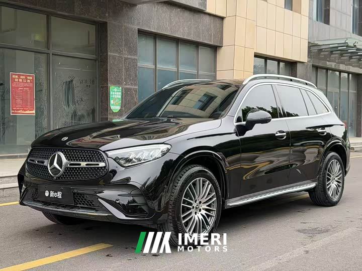 Mercedes-Benz GLC 300 L 4MATIC Dynamic 5-Seater