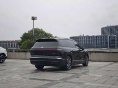 NIO ES8 Six-Seat Executive Signature Edition - ფოტო 5