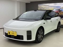 Li Auto i6 2025 Four-Wheel Drive Standard Edition - ფოტო 1