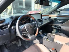 Lexus ES 2022 300h Premium Edition - ფოტო 5