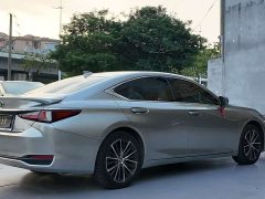 Lexus ES 2022 300h Premium Edition - ფოტო 8