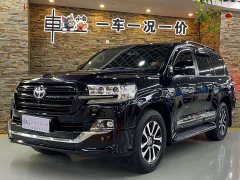 Toyota Land Cruiser (Imported) 5.7L VX-R Middle East Edition - ფოტო 1