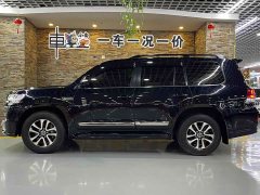 Toyota Land Cruiser (Imported) 5.7L VX-R Middle East Edition - ფოტო 3