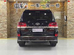 Toyota Land Cruiser (Imported) 5.7L VX-R Middle East Edition - ფოტო 4