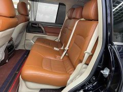 Toyota Land Cruiser (Imported) 5.7L VX-R Middle East Edition - ფოტო 7