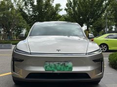 Tesla Model Y L Long Range All-Wheel Drive - ფოტო 2